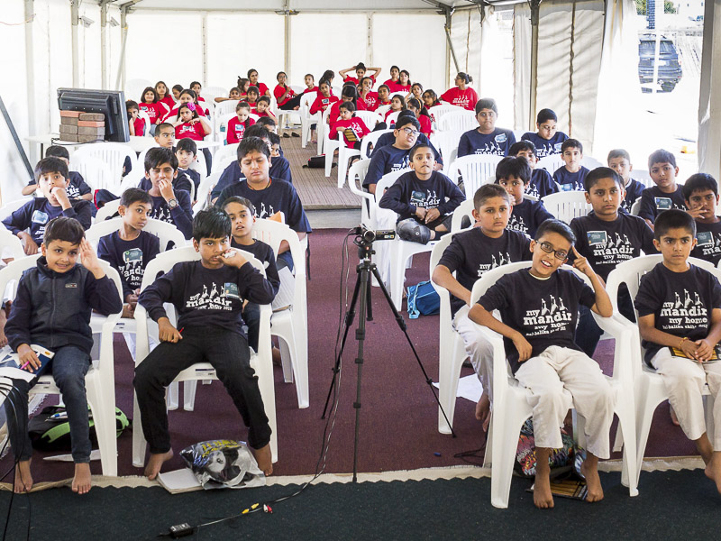 Children during the shibir