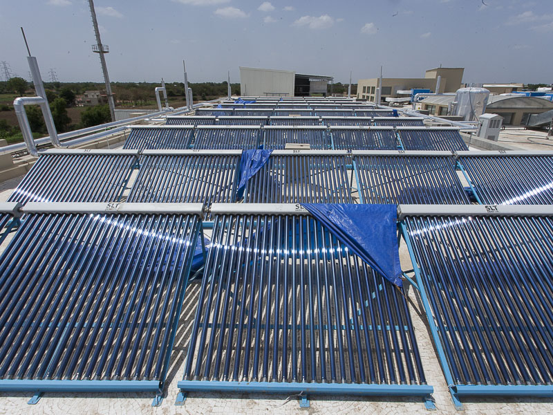 Solar water heating system