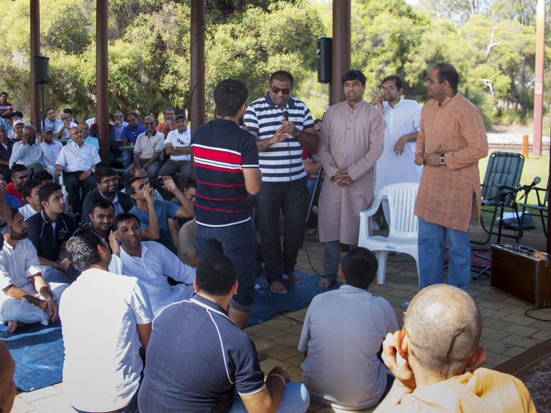 A skit presentation by devotees in the daabra utsav assembly
