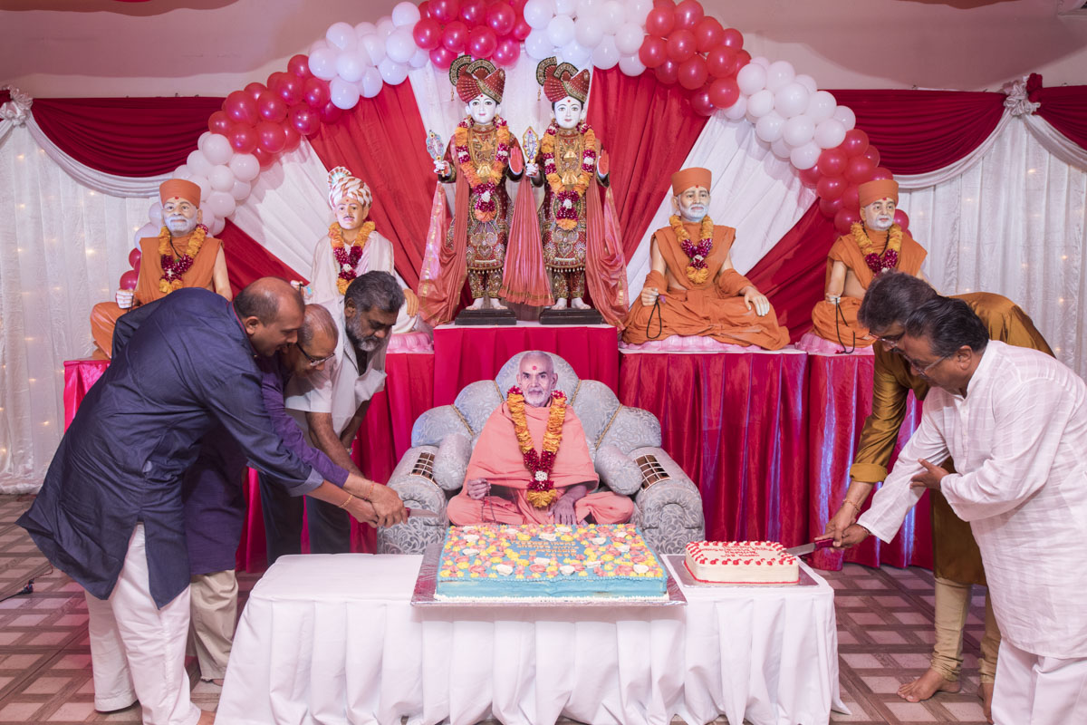 85th Birthday Celebration of Pragat Brahmaswarup Mahant Swami Maharaj, Dar-es-Salaam