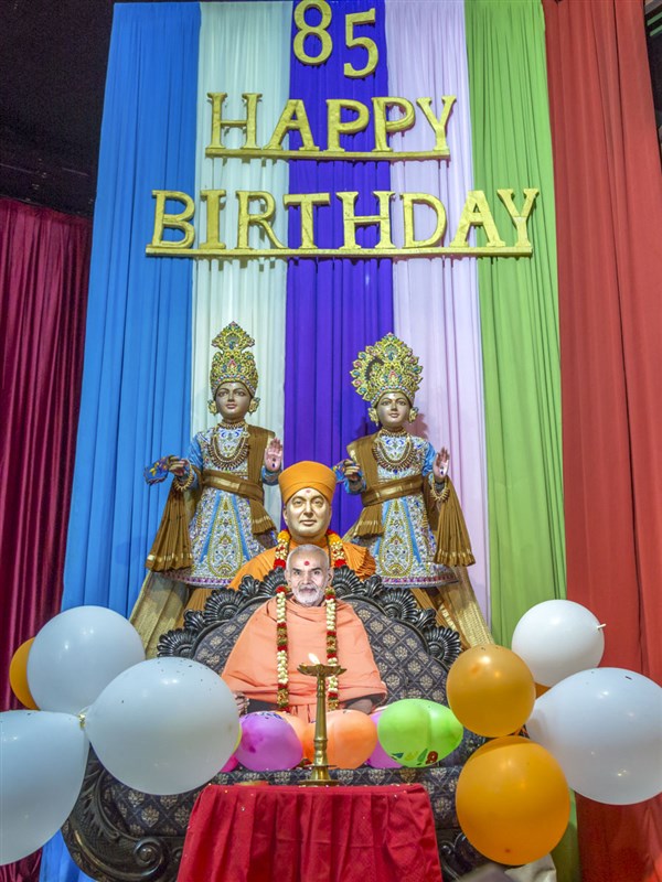 85th Birthday Celebration of Pragat Brahmaswarup Mahant Swami Maharaj, Nairobi