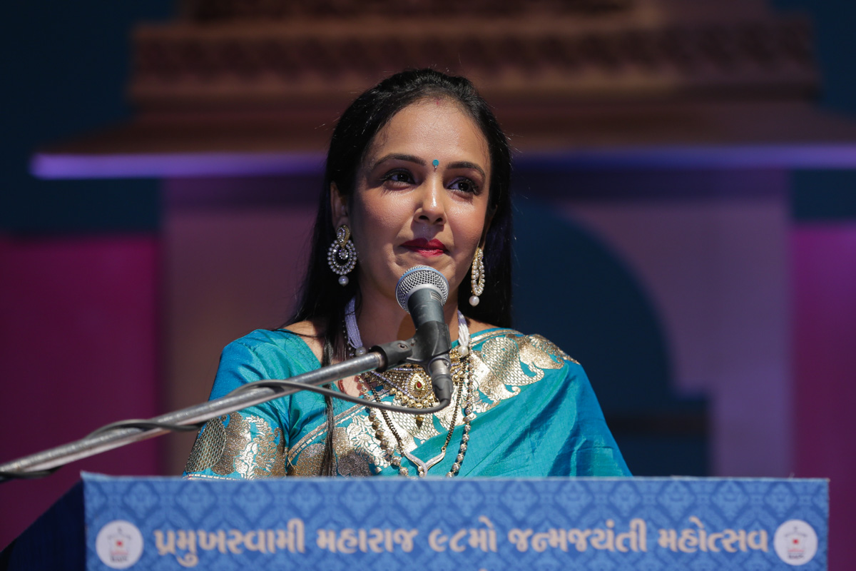 Women’s Convention held at Pramukh Swami Maharaj’s 98th Birth Anniversary Celebrations