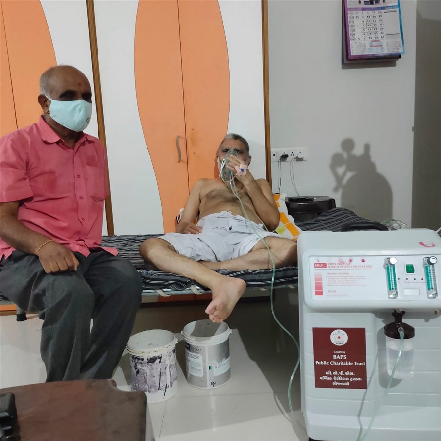 “Kirtibhai was suffering from extreme shortness of breath. He couldn’t even lie down. Thanks to the oxygen concentrator, he is now able to breathe comfortably.” – Dr Rasik Patel, Shreeji Clinic, Hadiyol, near Himmatnagar