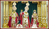 Shri Harikrishna Maharaj, Bhagwan Shri Krishna and Shri Radhaji